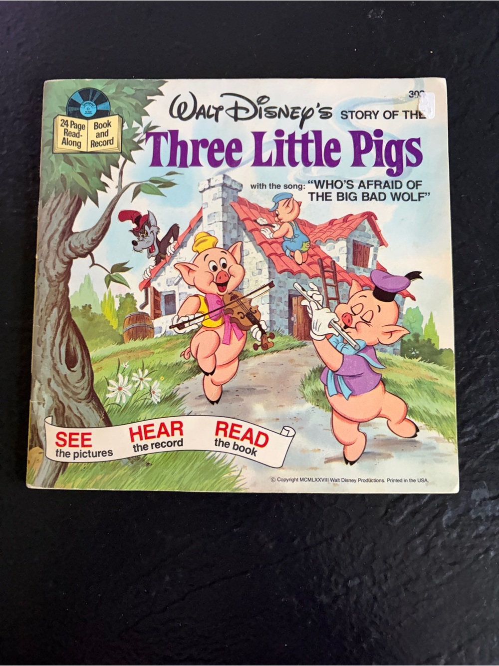 vintage 1978 Walt Disney book and record set for The three little pigs